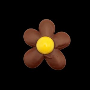 A-18x milk chocolate flowers, délai 14 days, To be wrapped, available while supplies last