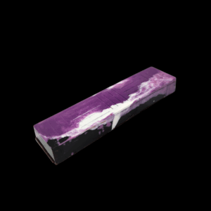 Bar filled with blackcurrant and dark chocolate ganache 8 units